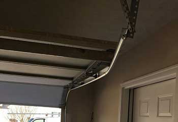 Garage Door Off Track, Bloomingdale NJ